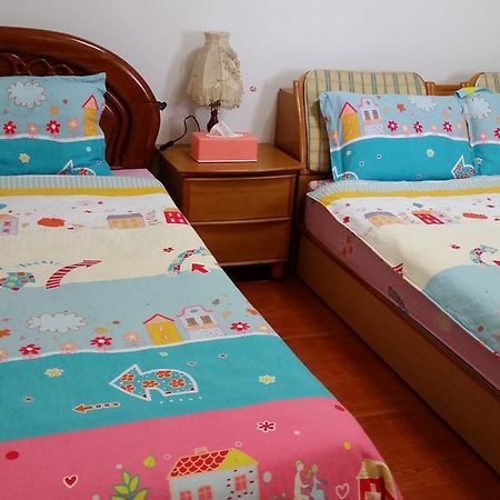 Yilan Xiang Feng Homestay Wujie Buitenkant foto