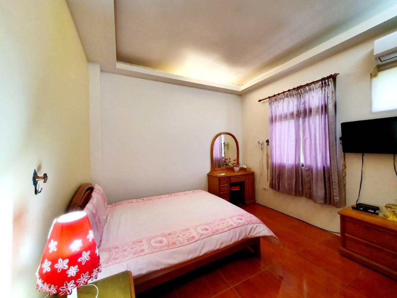 Yilan Xiang Feng Homestay Wujie Buitenkant foto