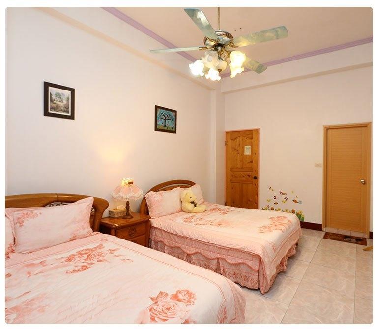Yilan Xiang Feng Homestay Wujie Buitenkant foto