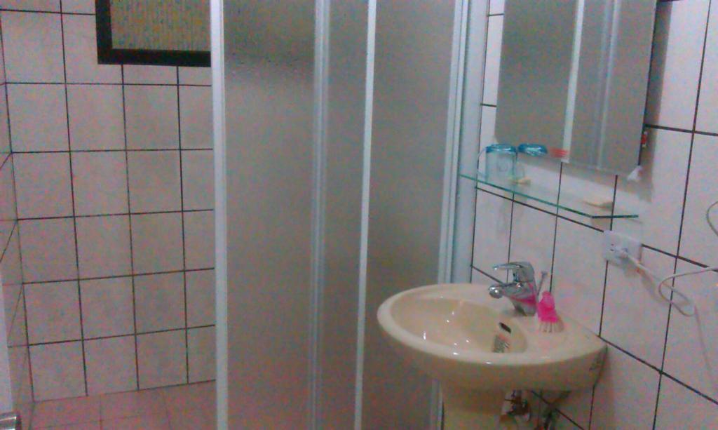 Yilan Xiang Feng Homestay Wujie Buitenkant foto