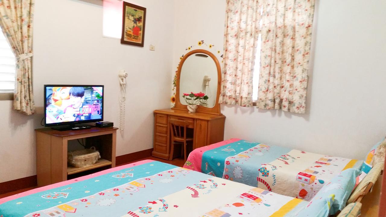 Yilan Xiang Feng Homestay Wujie Buitenkant foto